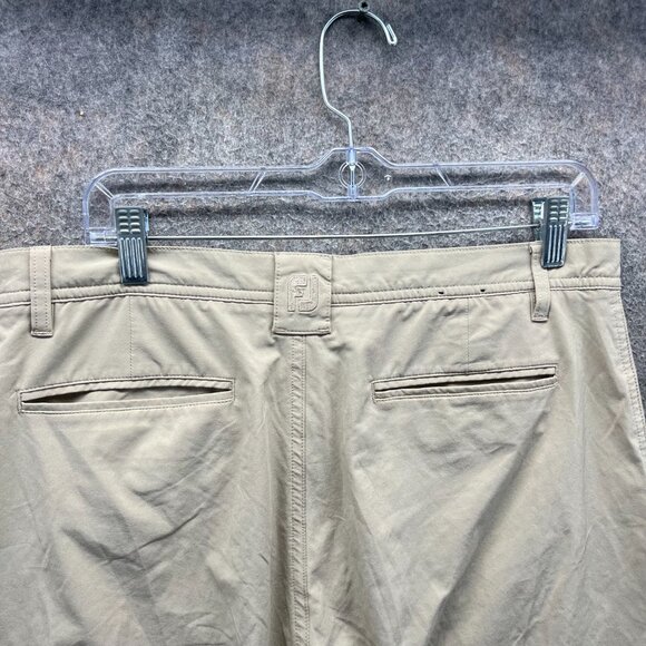 Footjoy Polo Shorts Men 33 Khaki Chino Flat Polyester Tan Beige Golf Performance - Picture 4 of 11